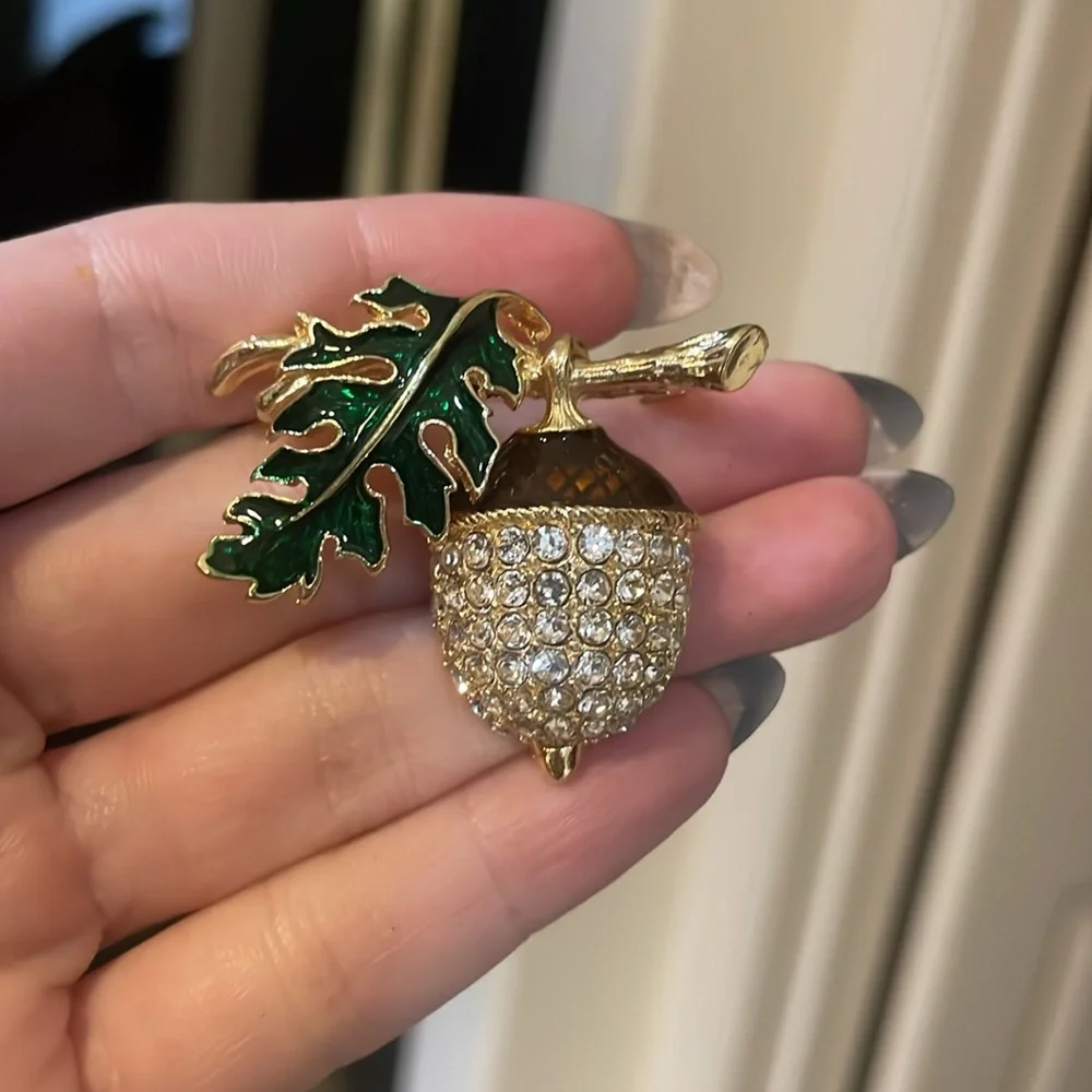 Acorn Brooch